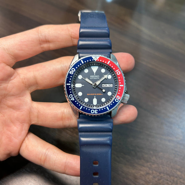 [Pre-Owned] Seiko SKX Pepsi SKX009K1 (7S26-0020) Discontinued Automatic Diver 200m Men Watch