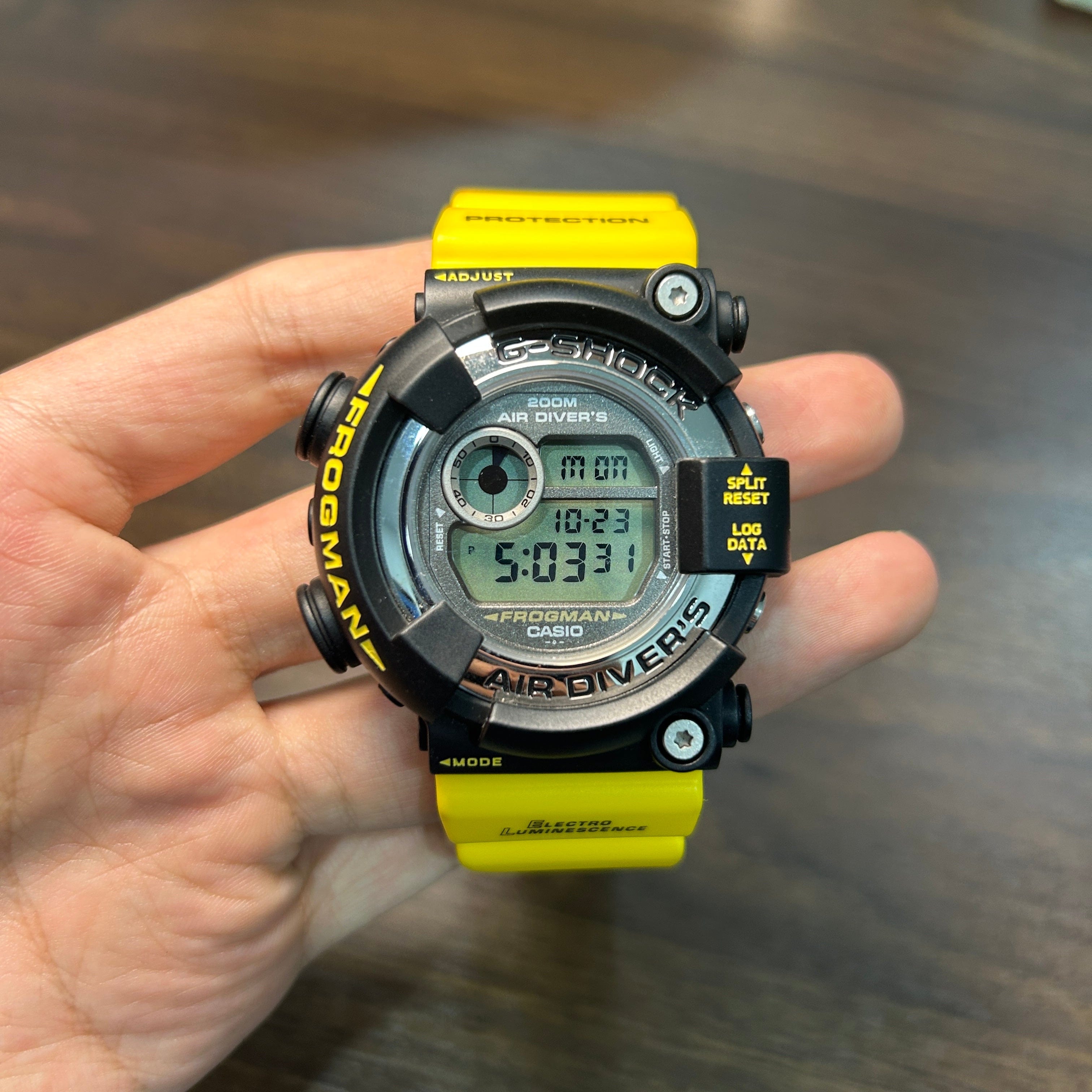 Pre Owned Casio G Shock Frogman DW 8250Y 9T Rare Yellow Diver Watch