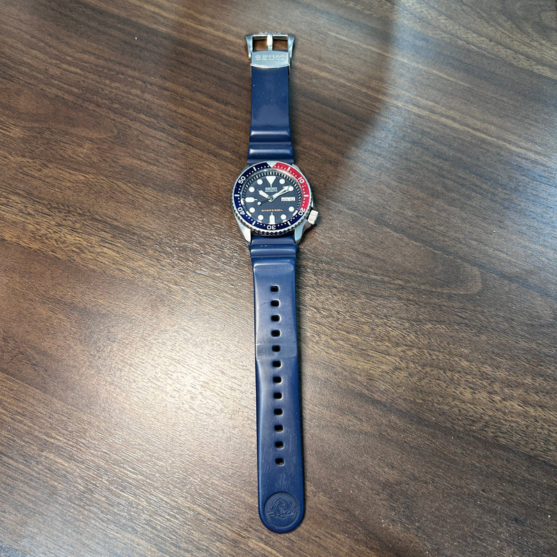 [Pre-Owned] Seiko SKX Pepsi SKX009K1 (7S26-0020) Discontinued Automatic Diver 200m Men Watch