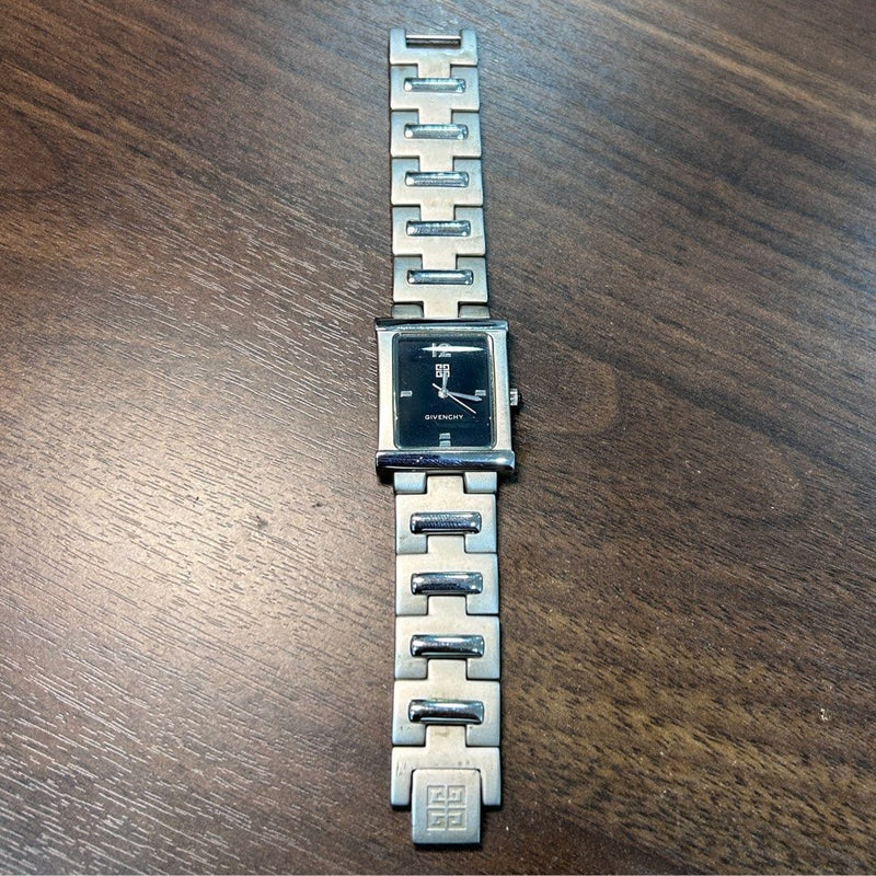 [Pre-Owned] Givenchy Quartz Women Watch