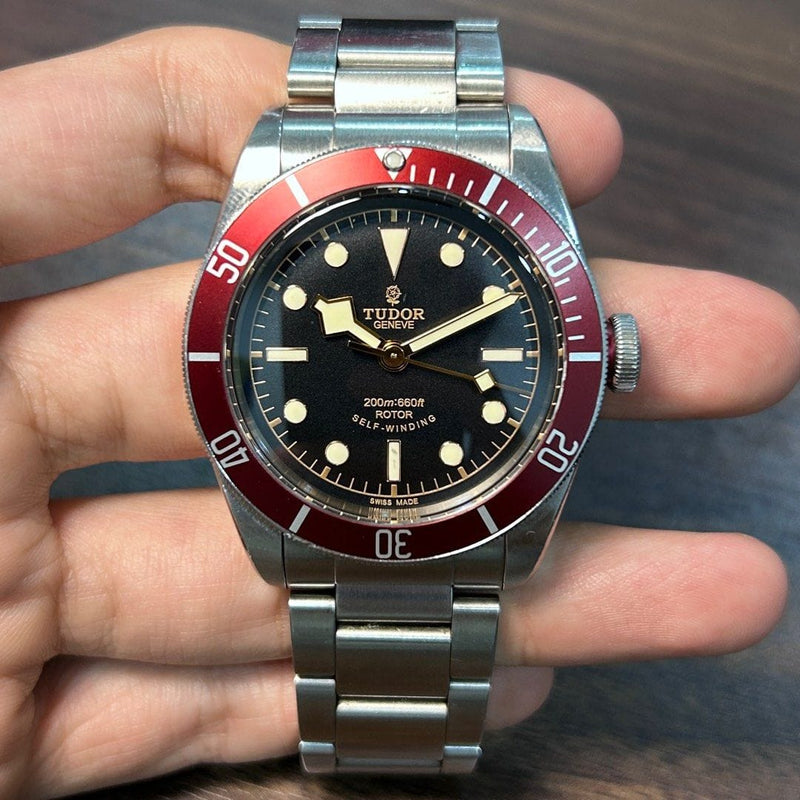 Heritage Black Tudor Black Bay Red Review Tudor Black Bay 58 39mm