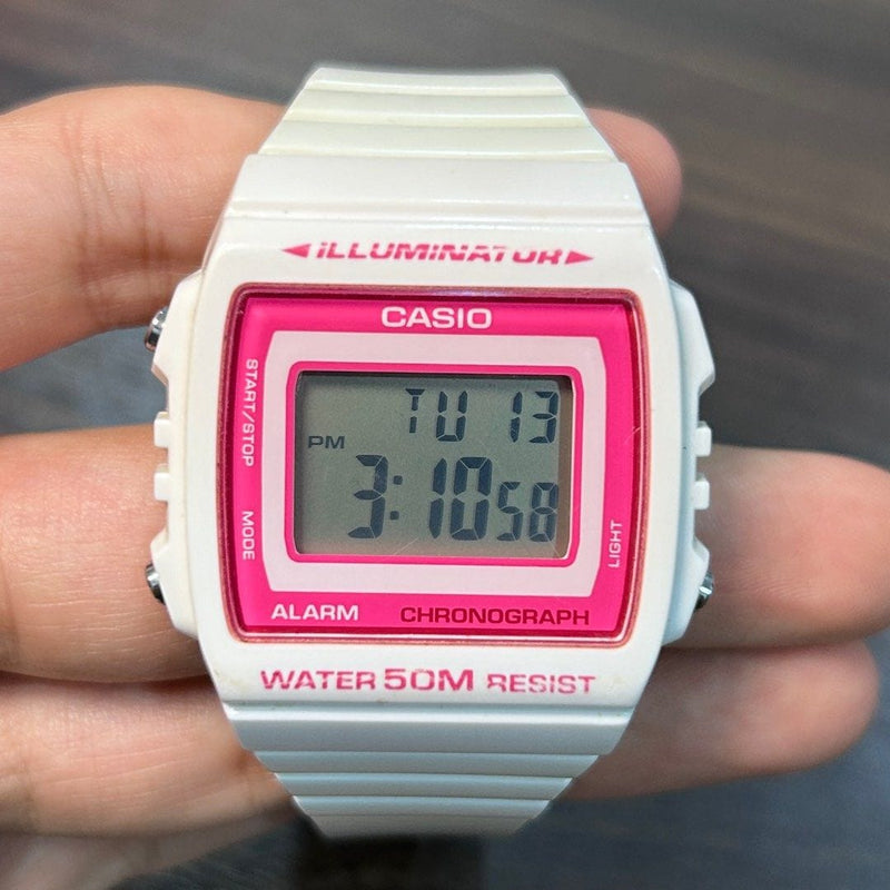 [Pre-Owned] Casio W-215H-7A2 White Digital Watch