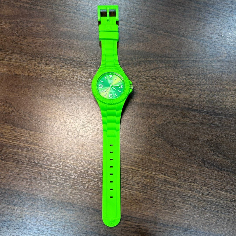 [Pre-Owned] Ice watch ICE Generation - Flashy Green (Medium) 019160 Silicone Women Watch