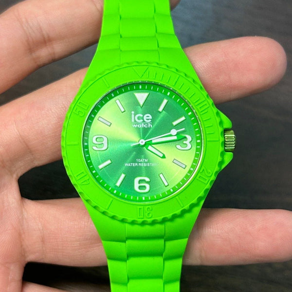 [Pre-Owned] Ice watch ICE Generation - Flashy Green (Medium) 019160 Silicone Women Watch