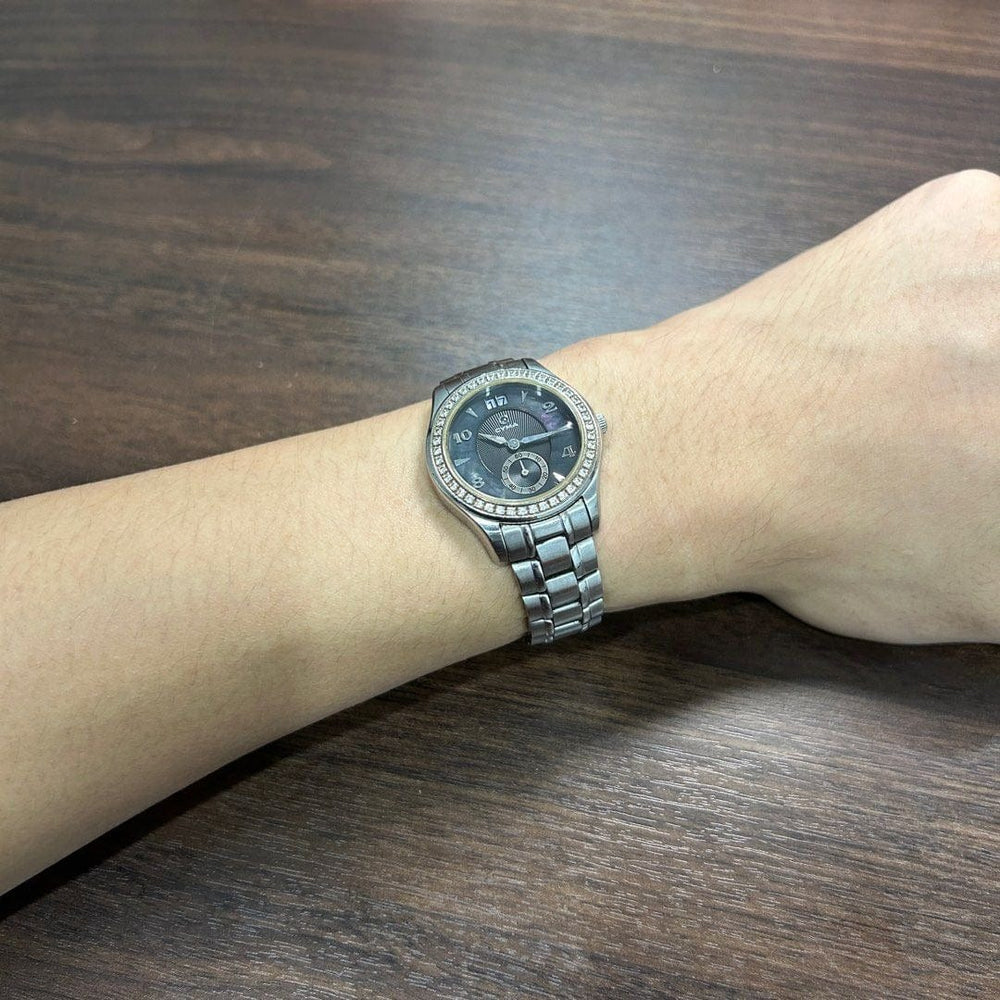 Pre-Owned] Cyma 02-0468 Black Mother of Pearl Dial Quartz Women Watch