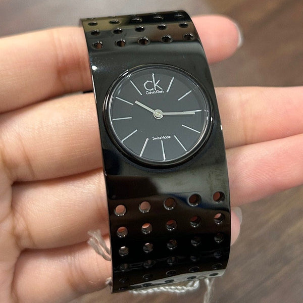 NOS Calvin Klein Grid K8323302 Sapphire Quartz Women Watch Swiss Made