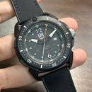 [Pre-Owned] Luminox ICE-SAR Arctic 1052 Carbon Sapphire Quartz Men Watch