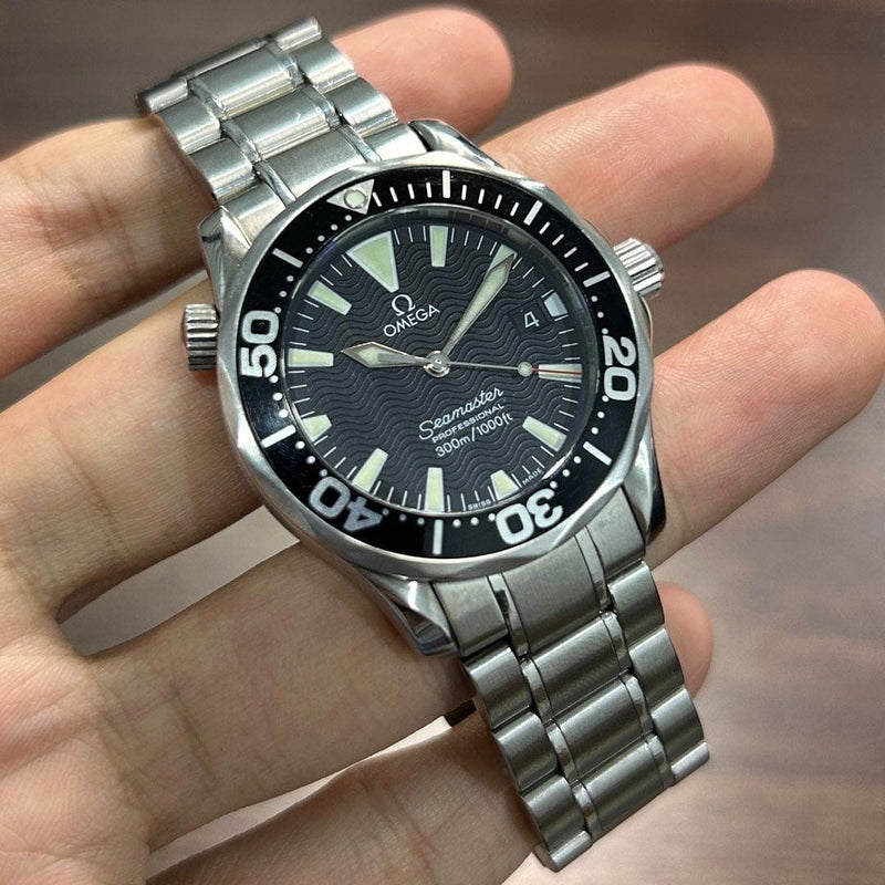 [Pre-Owned] Omega Vintage Seamaster 300m 196.1641 36mm Black Dial Quartz Watch