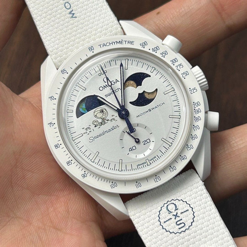 [Pre-Owned] Omega X Swatch Moonswatch Mission to Earthphase - Moonshine Gold Snoopy Quartz Watch