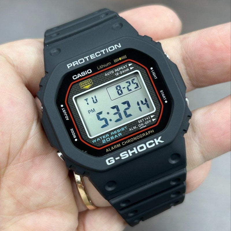 [Pre-Owned] Recreating the first G-Shock DW-5000R-1A Square Men Watch