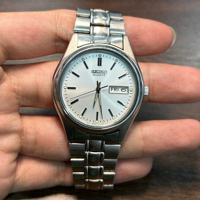[Pre-Owned] Seiko Vintage Day-Date 7N43-9041 Quartz Watch