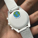 [Pre-Owned] Omega X Swatch Moonswatch Mission to Earthphase - Moonshine Gold Snoopy Quartz Watch