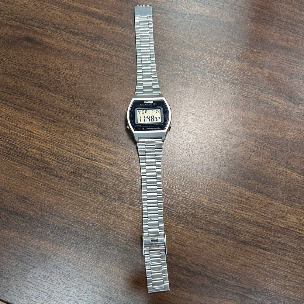 Pre-Owned] Casio Vintage B640WD-1AV Stainless Steel Unisex Watch