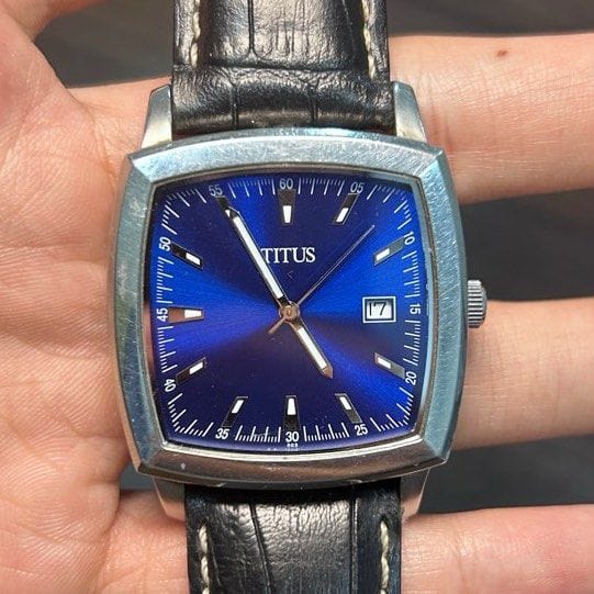 [Pre-Owned] Titus Square Quartz Unisex Watch